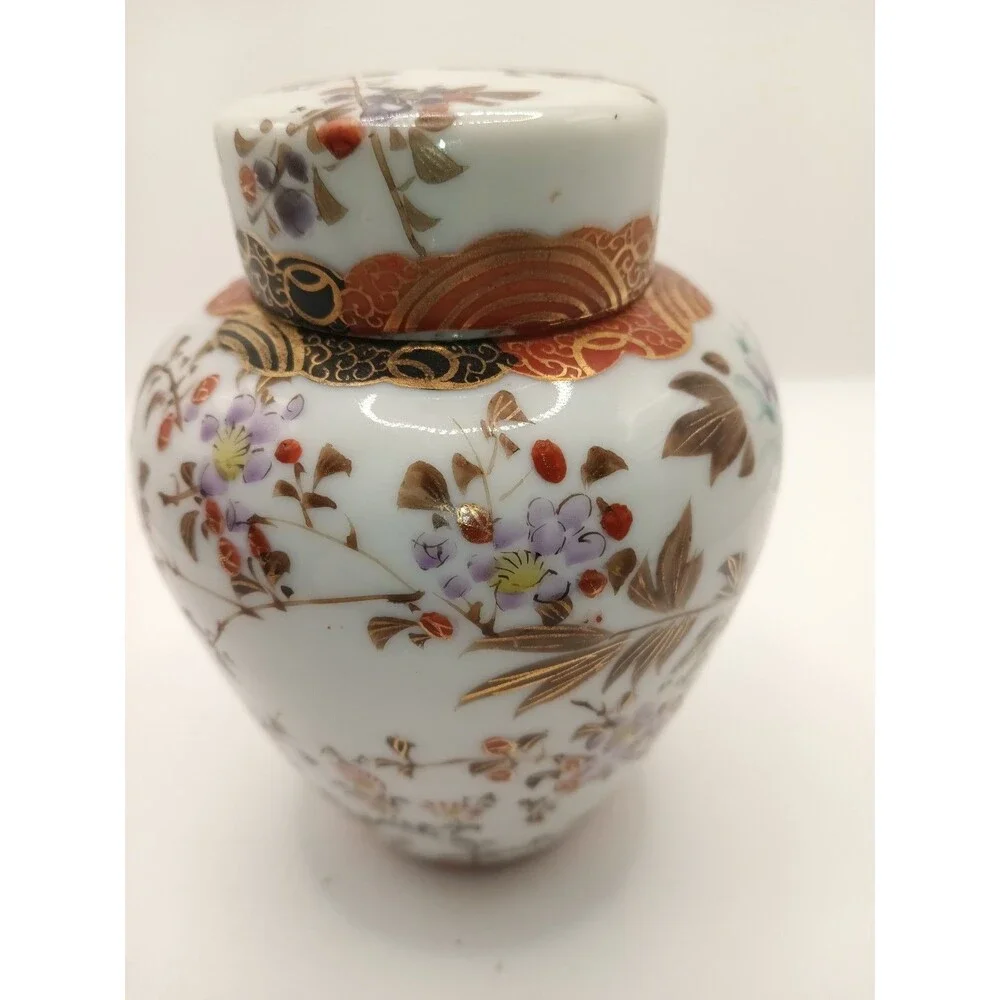 Vintage Kutani Japanese Hand Painted Lidded Ginger Jar 5